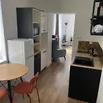 Apart Rembricz