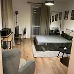 Apart Rembricz